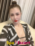 Fair-skinned Vashi call girl offering 24/7 service