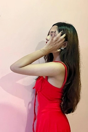 Anya premium independent escort in Vashi Sector 17.