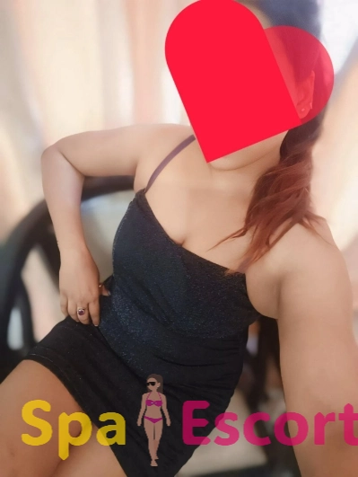 Bold and open-minded call girl posing in fantasy costume.