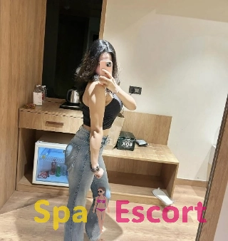 BDSM-friendly escort with playful attitude in Navi Mumbai.