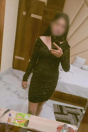 Hot fitness model Kavya available for VIP escort services in Sector 11 CBD Belapur