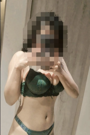 Genuine Indian beauty Tanvi offering top local female escorts service in Sector 6 Kamothe Navi Mumbai