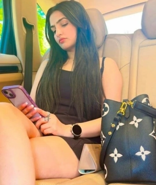 Luxury Mumbai Airport Escort in Designer Dress – High-Class & Stunning