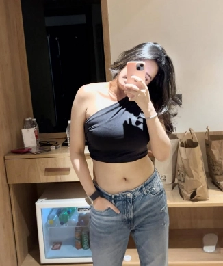 Hot & Romantic Mumbai Airport Housewife Call Girl for Private Fun