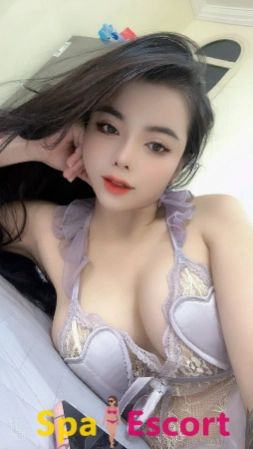 Russian escort girl in Mumbai