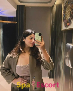 Russian Hot Babe in Mumbai